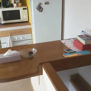  Hébergement de vacances Jolie Petite Maison De Village