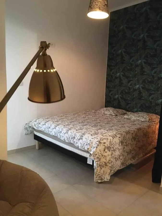 Apartment Terrasses Du Port 5 Mn, T2 Moderne Tout Equipe 5 Couchages Marseille France
